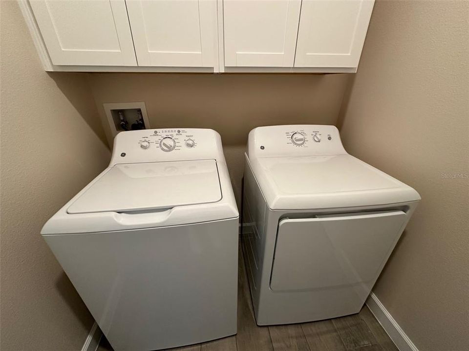 For Rent: $2,300 (2 beds, 2 baths, 1683 Square Feet)