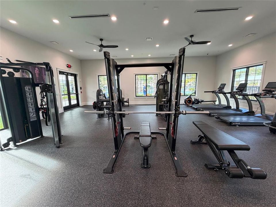 For Rent: $2,300 (2 beds, 2 baths, 1683 Square Feet)