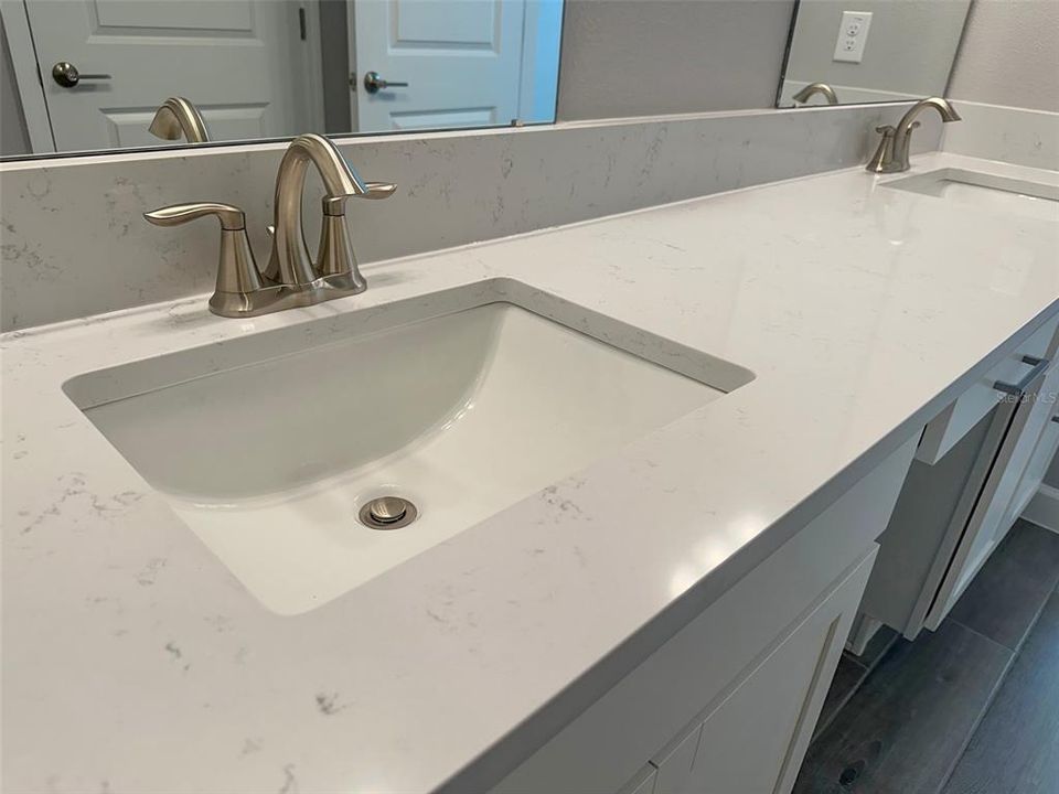 For Rent: $2,300 (2 beds, 2 baths, 1683 Square Feet)