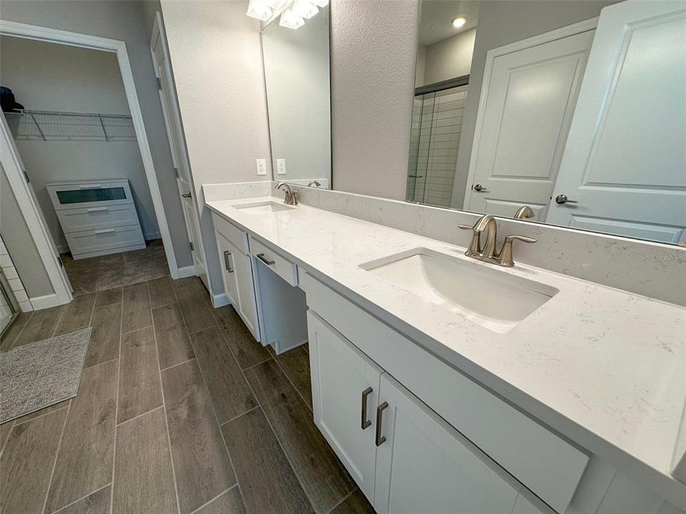 For Rent: $2,300 (2 beds, 2 baths, 1683 Square Feet)