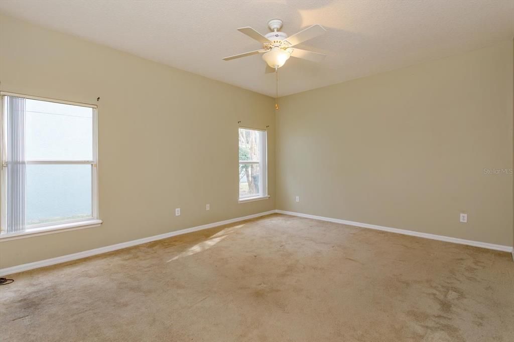 For Sale: $439,000 (4 beds, 2 baths, 1970 Square Feet)