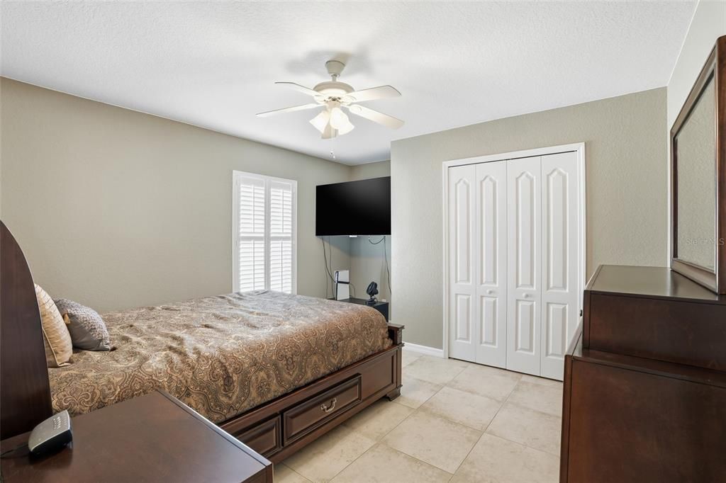 待售: $425,000 (3 贝兹, 2 浴室, 1842 平方英尺)