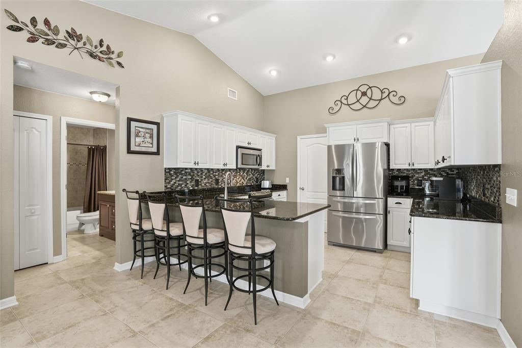 待售: $425,000 (3 贝兹, 2 浴室, 1842 平方英尺)