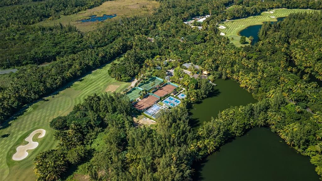 For Sale: $3,950,000 (4 beds, 4 baths, 3461 Square Feet)