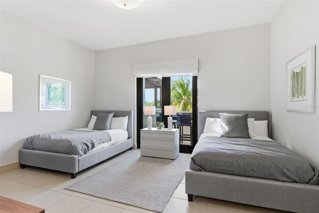 For Sale: $3,950,000 (4 beds, 4 baths, 3461 Square Feet)