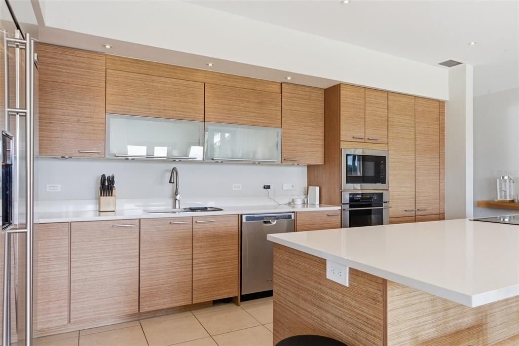 For Sale: $3,950,000 (4 beds, 4 baths, 3461 Square Feet)