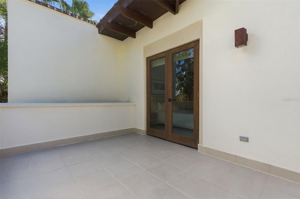 For Sale: $3,950,000 (4 beds, 4 baths, 3461 Square Feet)