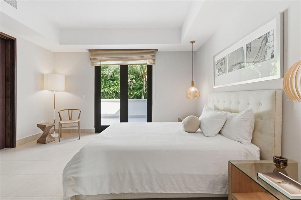 For Sale: $3,950,000 (4 beds, 4 baths, 3461 Square Feet)