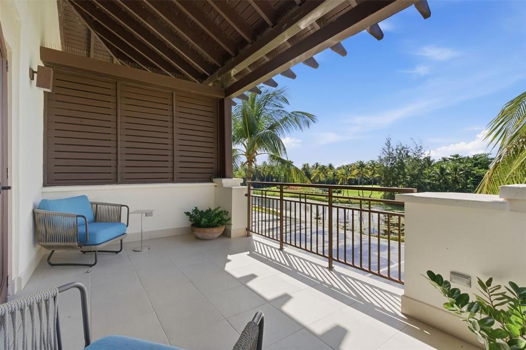 For Sale: $3,950,000 (4 beds, 4 baths, 3461 Square Feet)