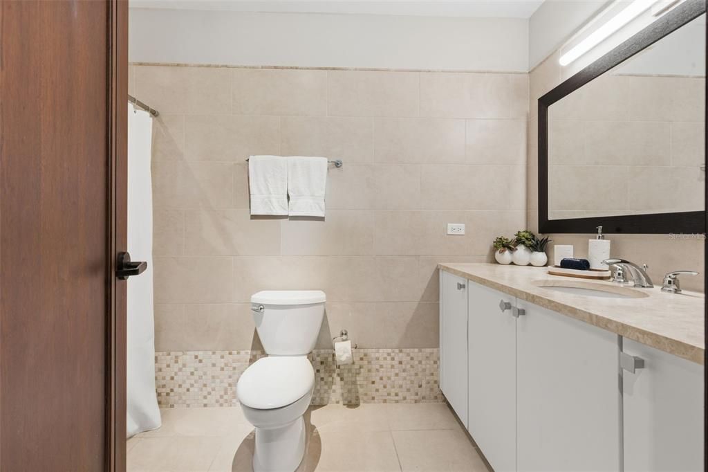 For Sale: $3,950,000 (4 beds, 4 baths, 3461 Square Feet)