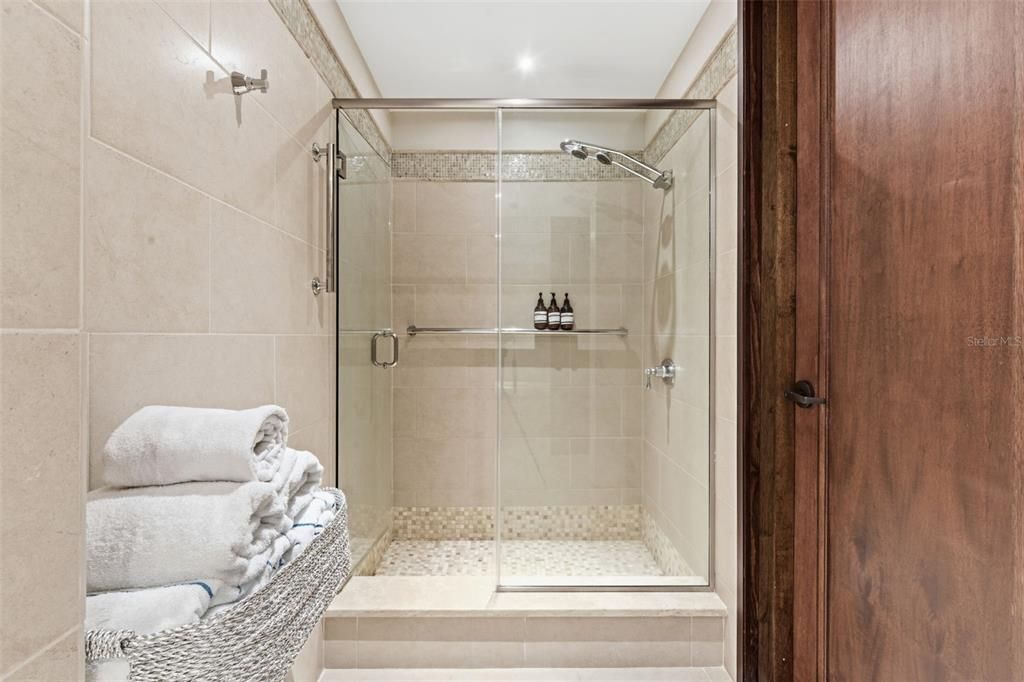 For Sale: $3,950,000 (4 beds, 4 baths, 3461 Square Feet)