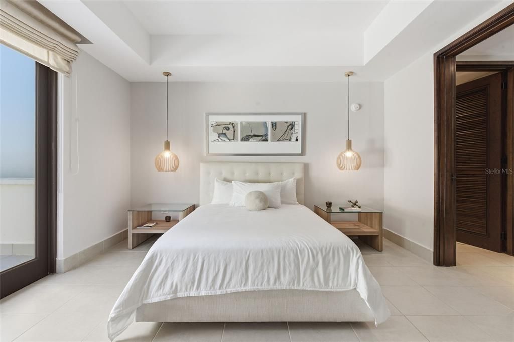 For Sale: $3,950,000 (4 beds, 4 baths, 3461 Square Feet)