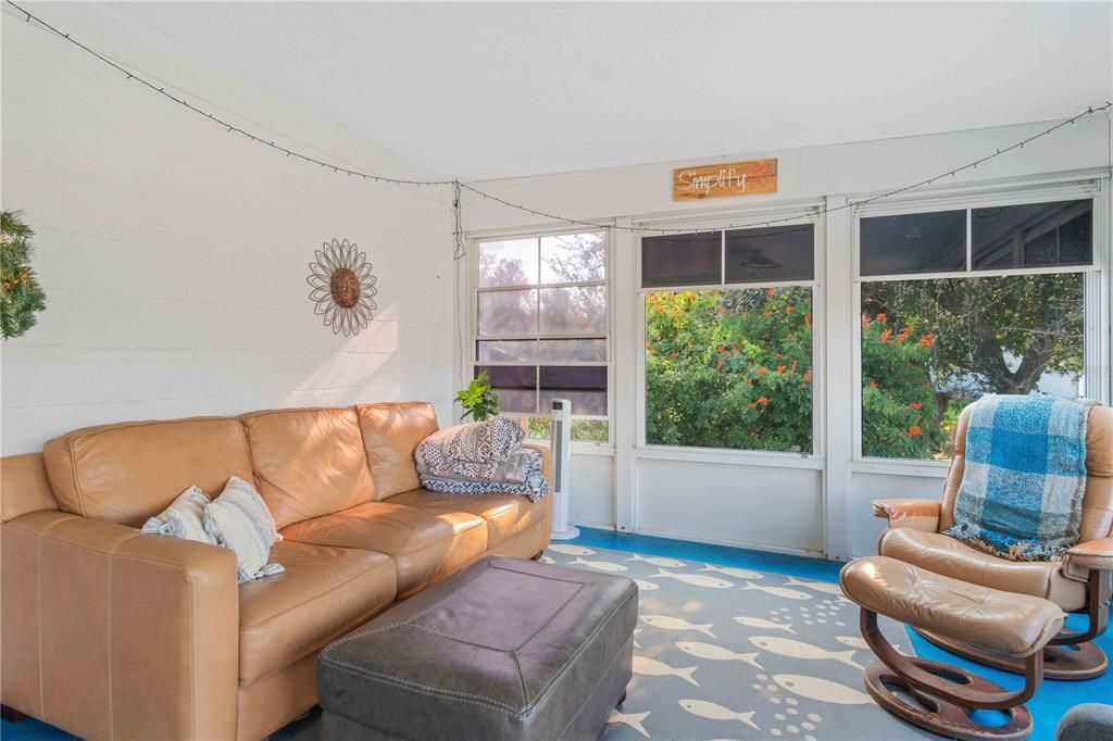 待售: $369,900 (2 贝兹, 2 浴室, 1118 平方英尺)