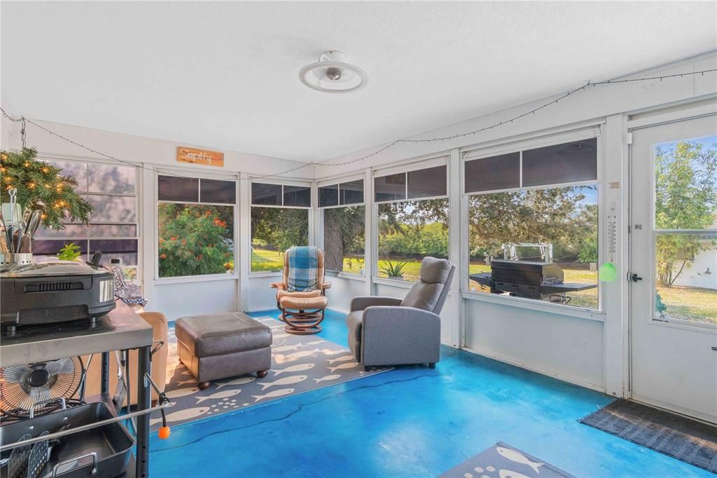 待售: $369,900 (2 贝兹, 2 浴室, 1118 平方英尺)