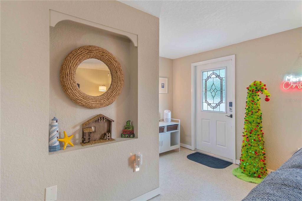 待售: $369,900 (2 贝兹, 2 浴室, 1118 平方英尺)