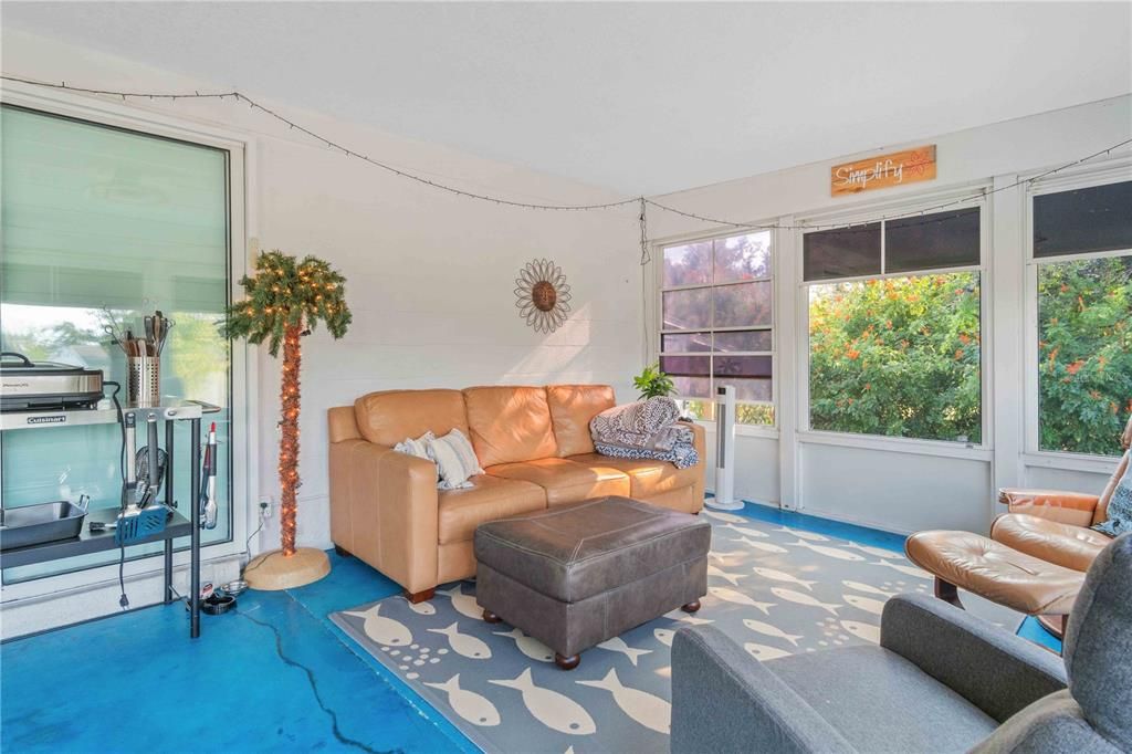 待售: $369,900 (2 贝兹, 2 浴室, 1118 平方英尺)