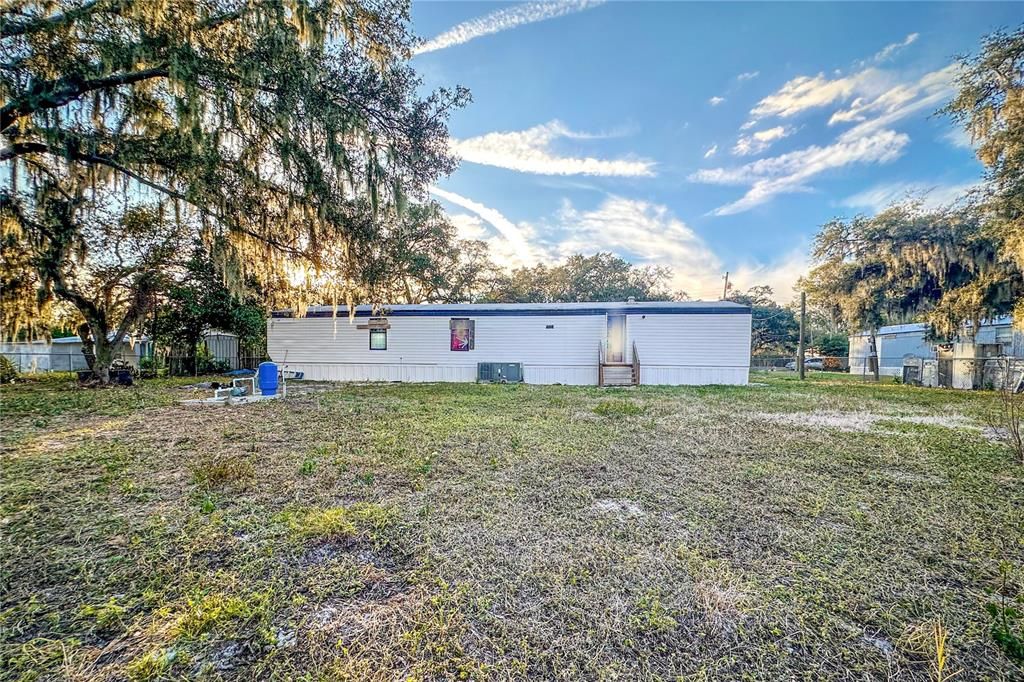 На продажу: $99,000 (3 спален, 1 ванн, 871 Квадратных фут)