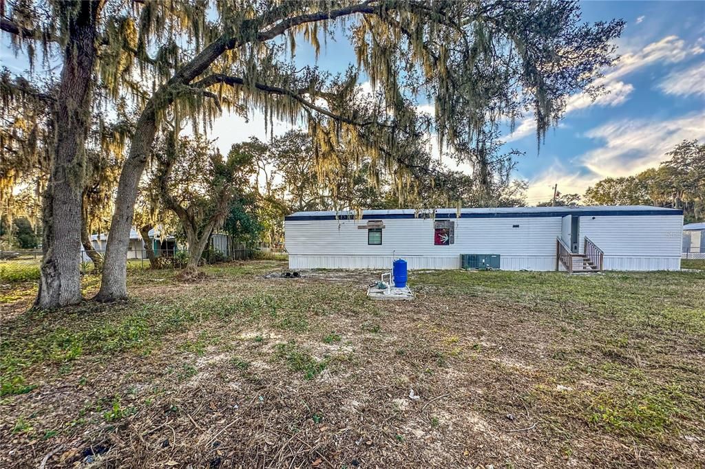 На продажу: $99,000 (3 спален, 1 ванн, 871 Квадратных фут)