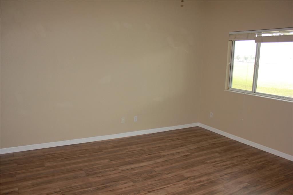 出租: $1,750 (2 贝兹, 2 浴室, 1419 平方英尺)