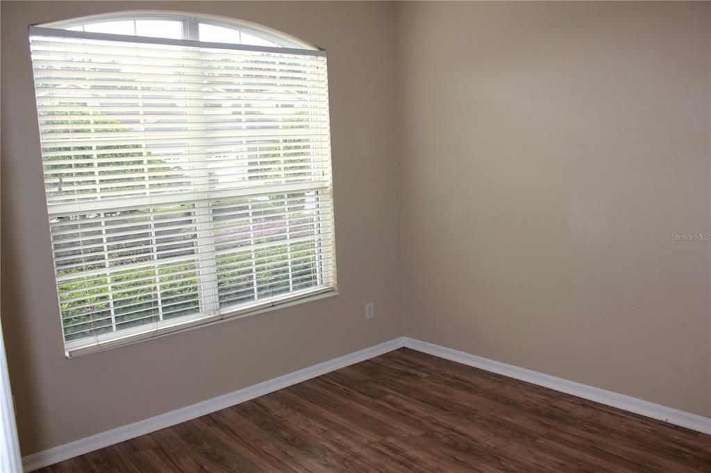 出租: $1,750 (2 贝兹, 2 浴室, 1419 平方英尺)