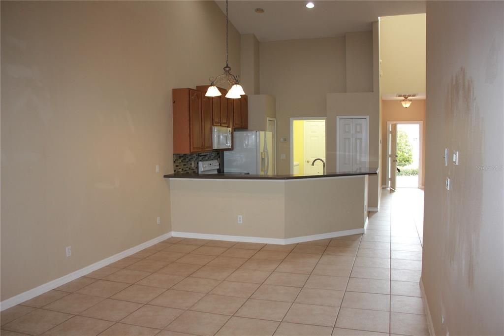 出租: $1,750 (2 贝兹, 2 浴室, 1419 平方英尺)