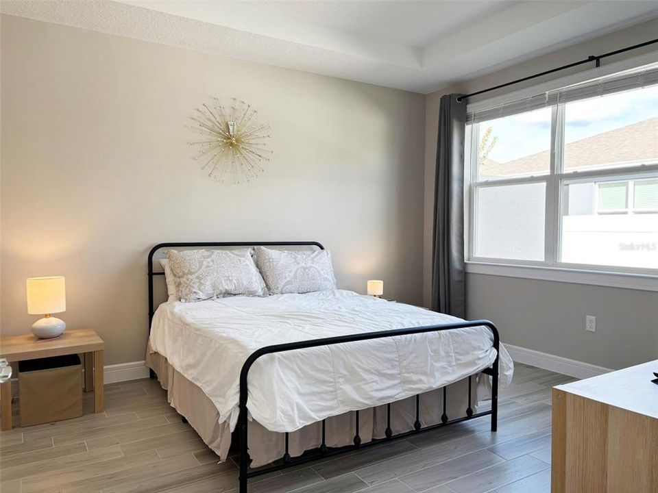 En Venta: $434,388 (2 camas, 2 baños, 1579 Pies cuadrados)