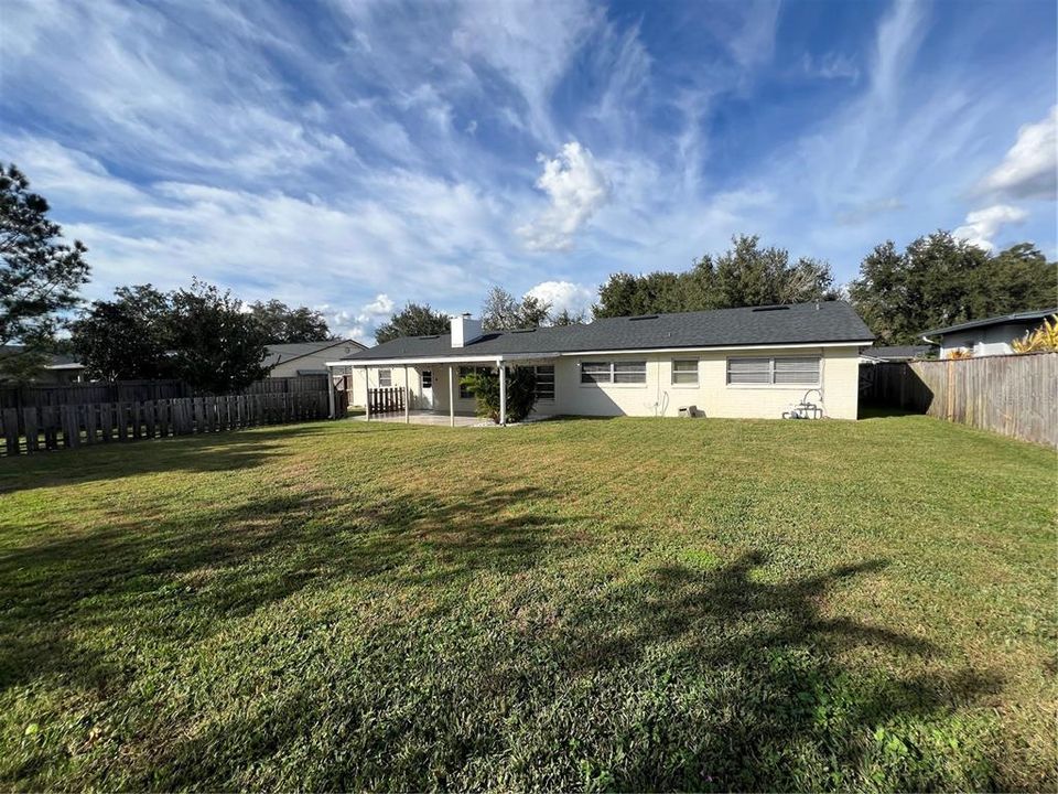 For Sale: $550,000 (3 beds, 2 baths, 1483 Square Feet)