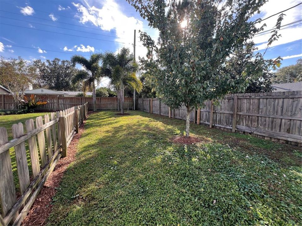 For Sale: $550,000 (3 beds, 2 baths, 1483 Square Feet)