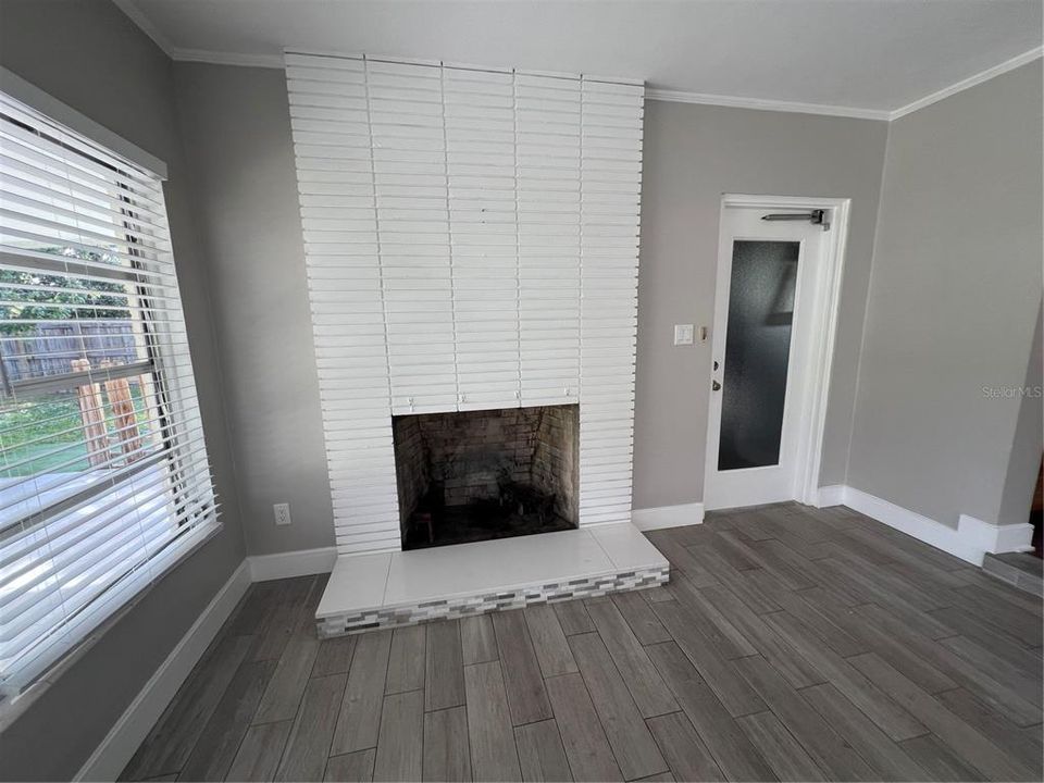 For Sale: $550,000 (3 beds, 2 baths, 1483 Square Feet)