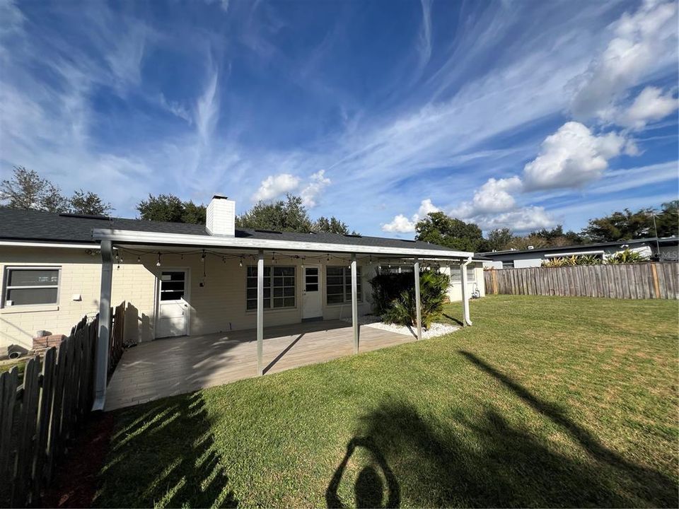 For Sale: $550,000 (3 beds, 2 baths, 1483 Square Feet)