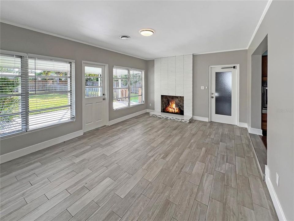 For Sale: $550,000 (3 beds, 2 baths, 1483 Square Feet)