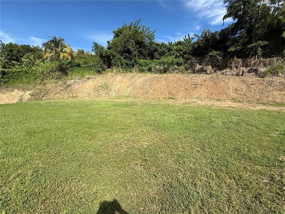 На продажу: $250,000 (0.41 acres)