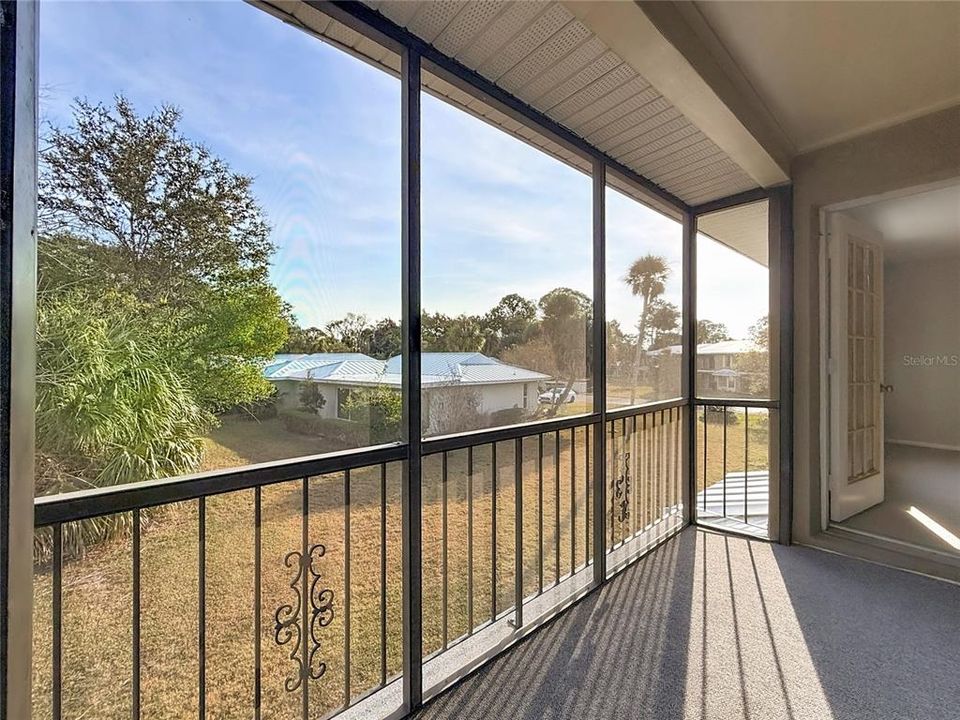 For Sale: $249,000 (2 beds, 2 baths, 1862 Square Feet)