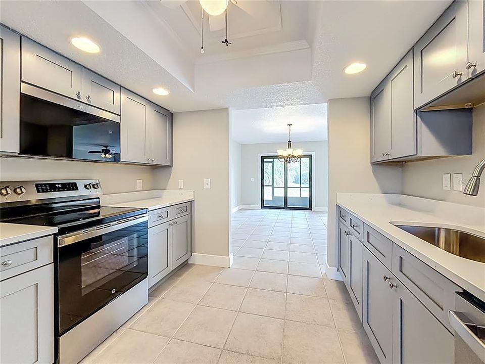 For Sale: $249,000 (2 beds, 2 baths, 1862 Square Feet)