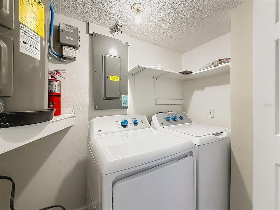 For Sale: $249,000 (2 beds, 2 baths, 1862 Square Feet)