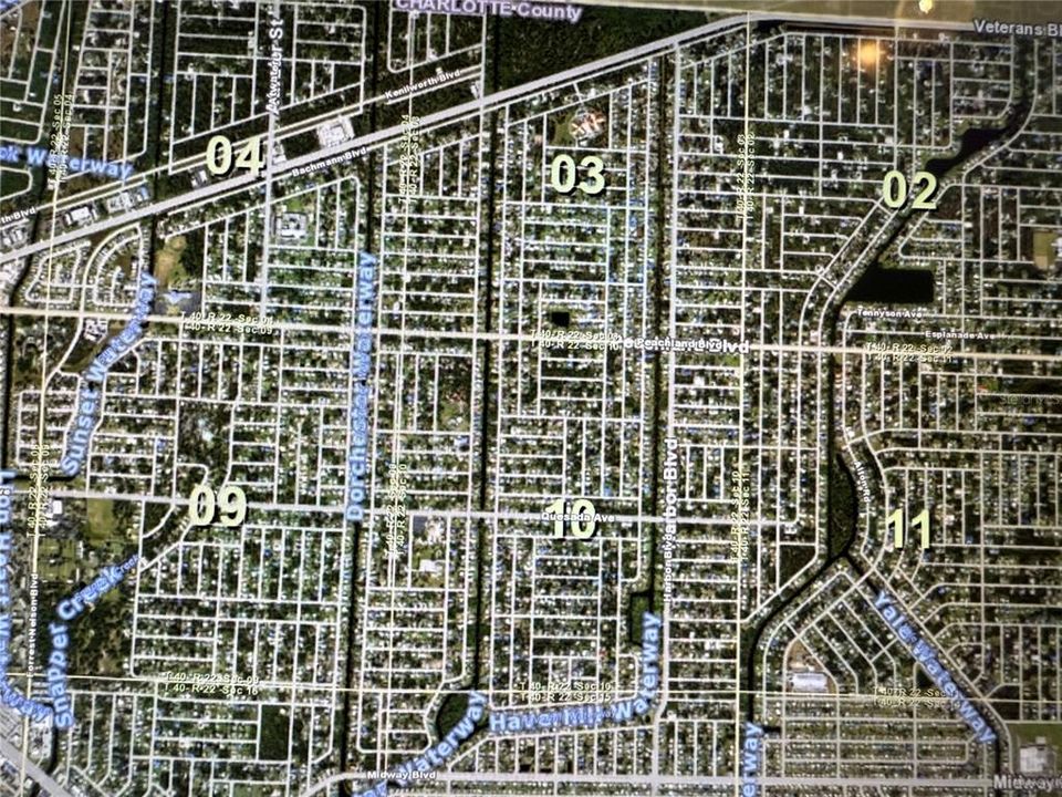 На продажу: $32,500 (0.23 acres)