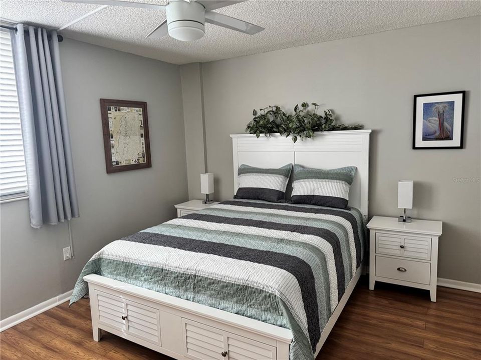 For Sale: $104,900 (1 beds, 1 baths, 634 Square Feet)