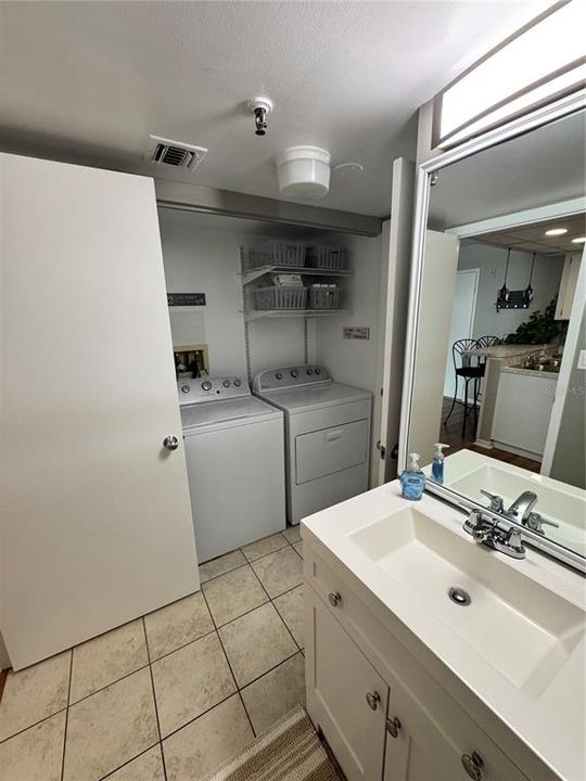 For Sale: $104,900 (1 beds, 1 baths, 634 Square Feet)