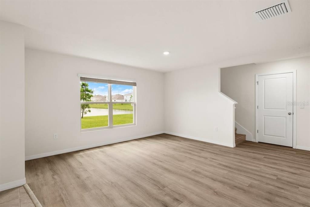 В аренду: $2,300 (4 спален, 3 ванн, 2357 Квадратных фут)