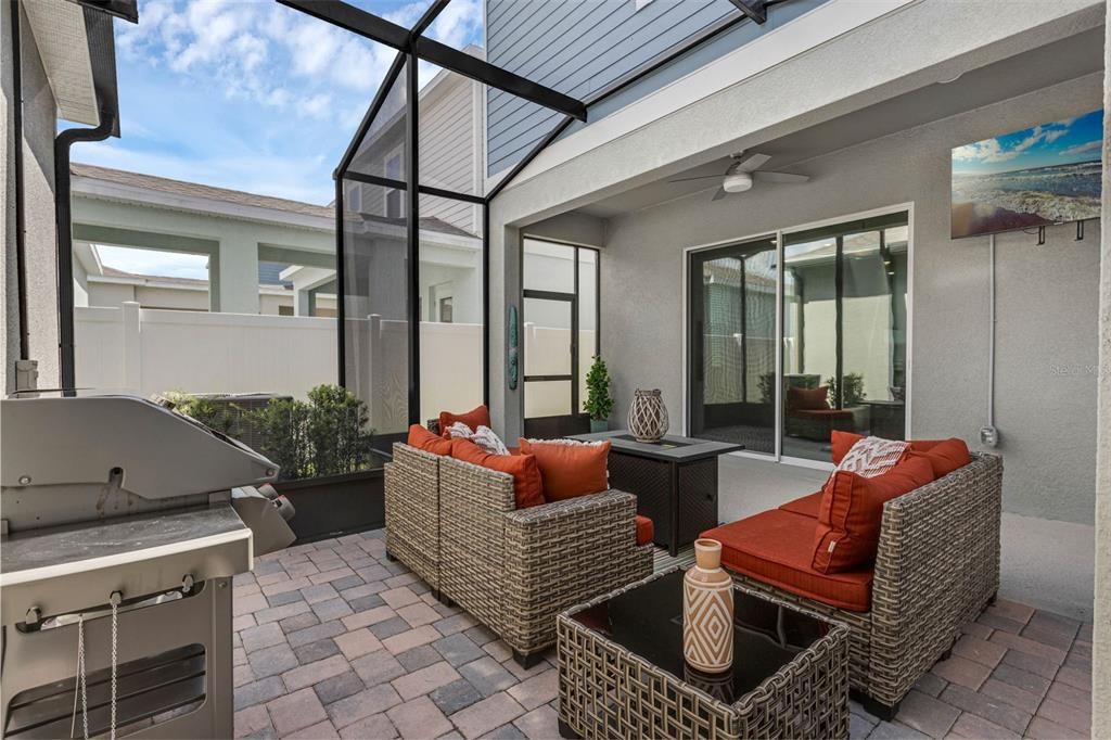 For Sale: $555,000 (3 beds, 2 baths, 2096 Square Feet)