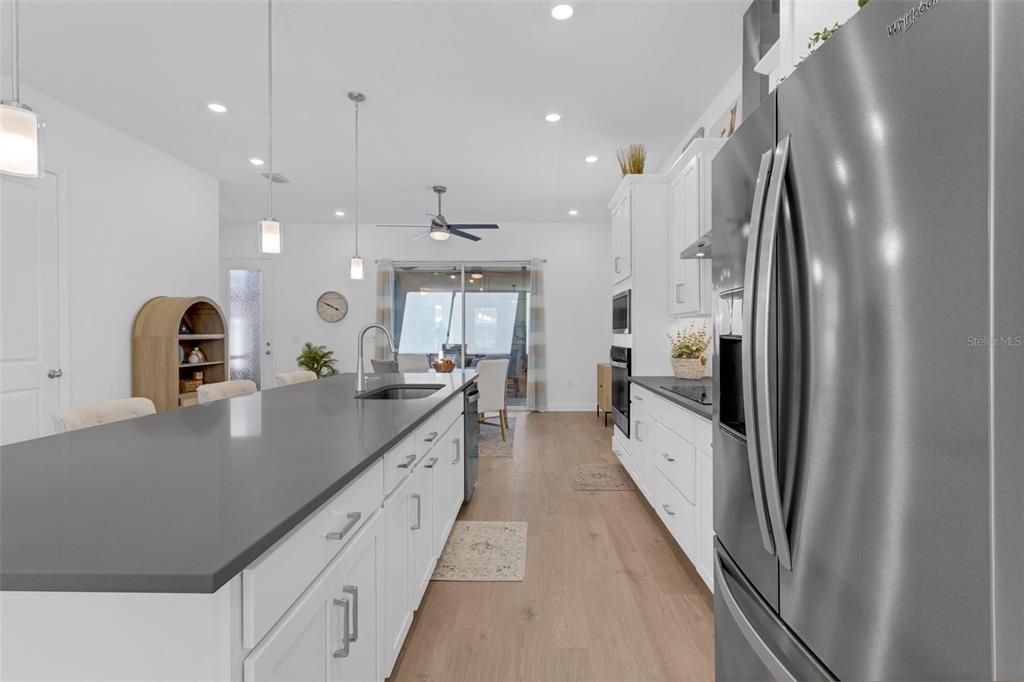 For Sale: $555,000 (3 beds, 2 baths, 2096 Square Feet)