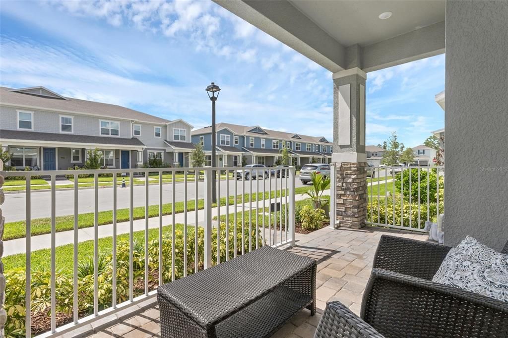 For Sale: $555,000 (3 beds, 2 baths, 2096 Square Feet)