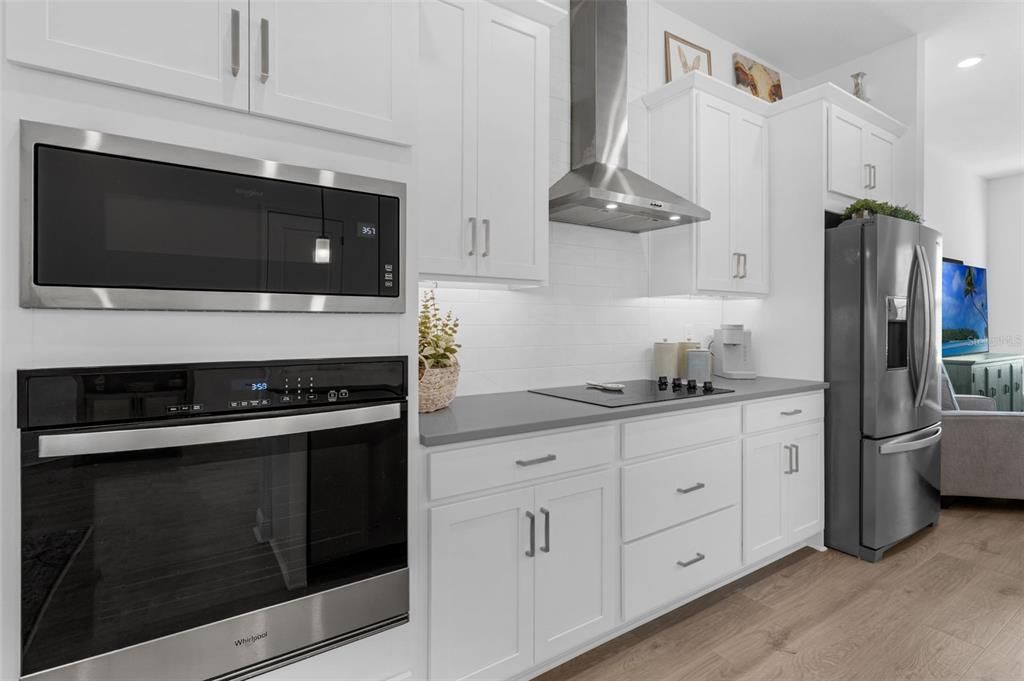 For Sale: $555,000 (3 beds, 2 baths, 2096 Square Feet)