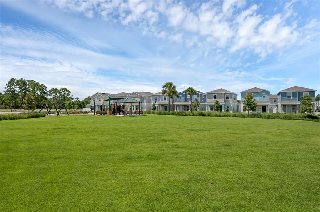 For Sale: $555,000 (3 beds, 2 baths, 2096 Square Feet)