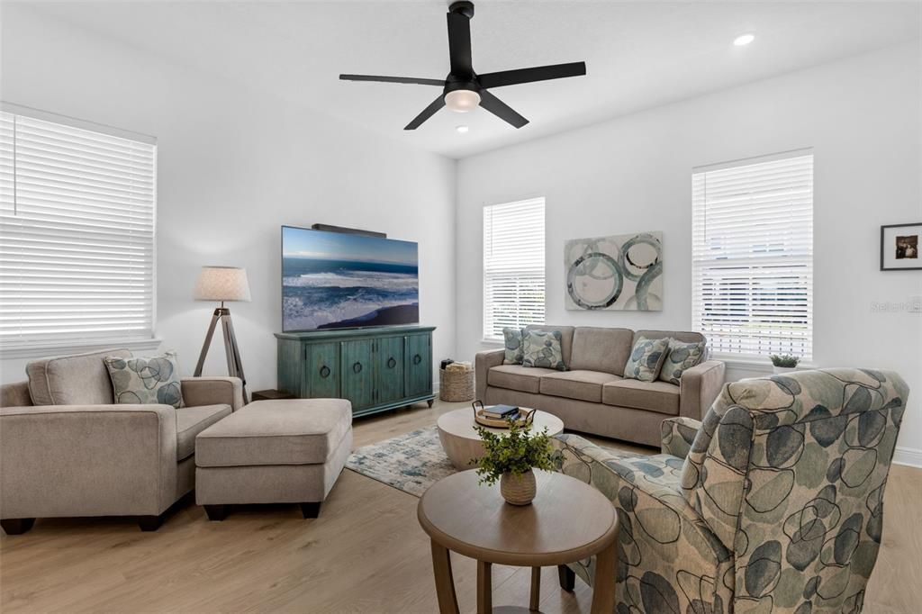 For Sale: $555,000 (3 beds, 2 baths, 2096 Square Feet)