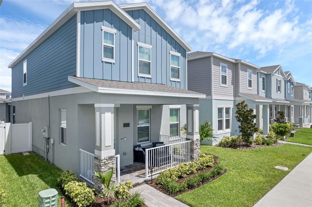 For Sale: $555,000 (3 beds, 2 baths, 2096 Square Feet)