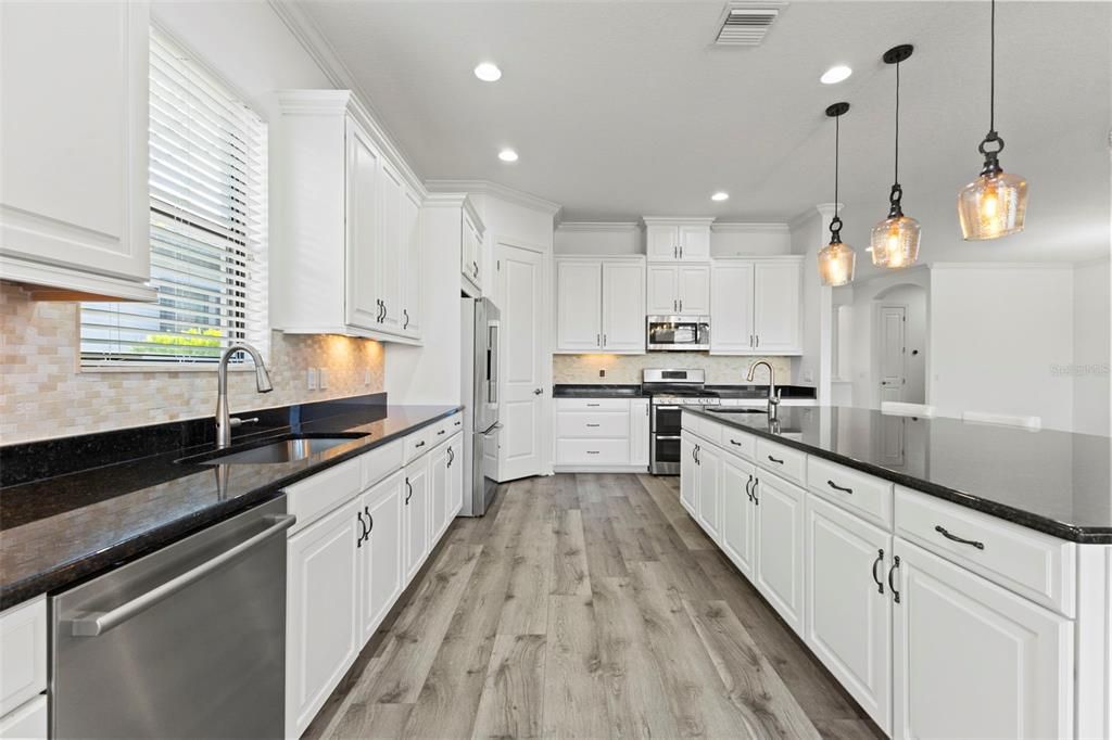 На продажу: $1,200,000 (3 спален, 3 ванн, 2982 Квадратных фут)