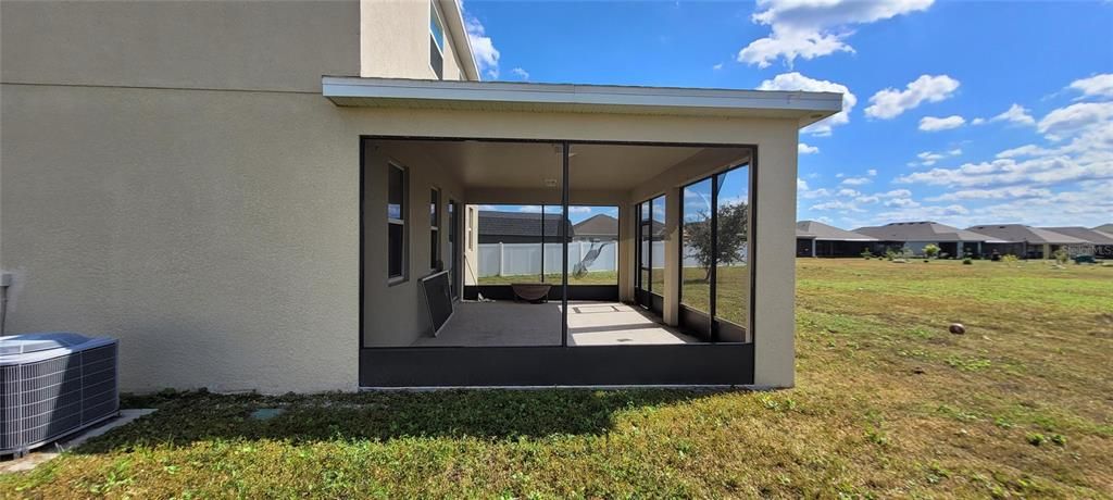 For Rent: $2,200 (4 beds, 2 baths, 2001 Square Feet)