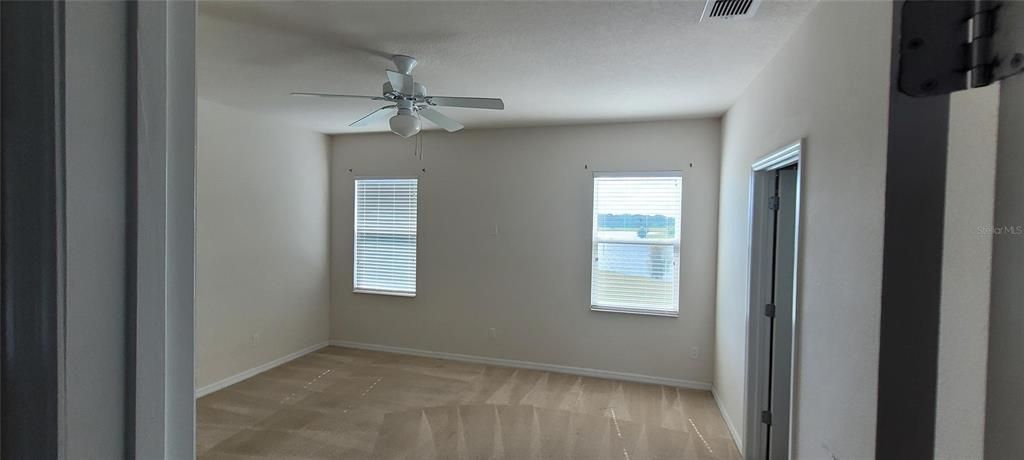 For Rent: $2,200 (4 beds, 2 baths, 2001 Square Feet)