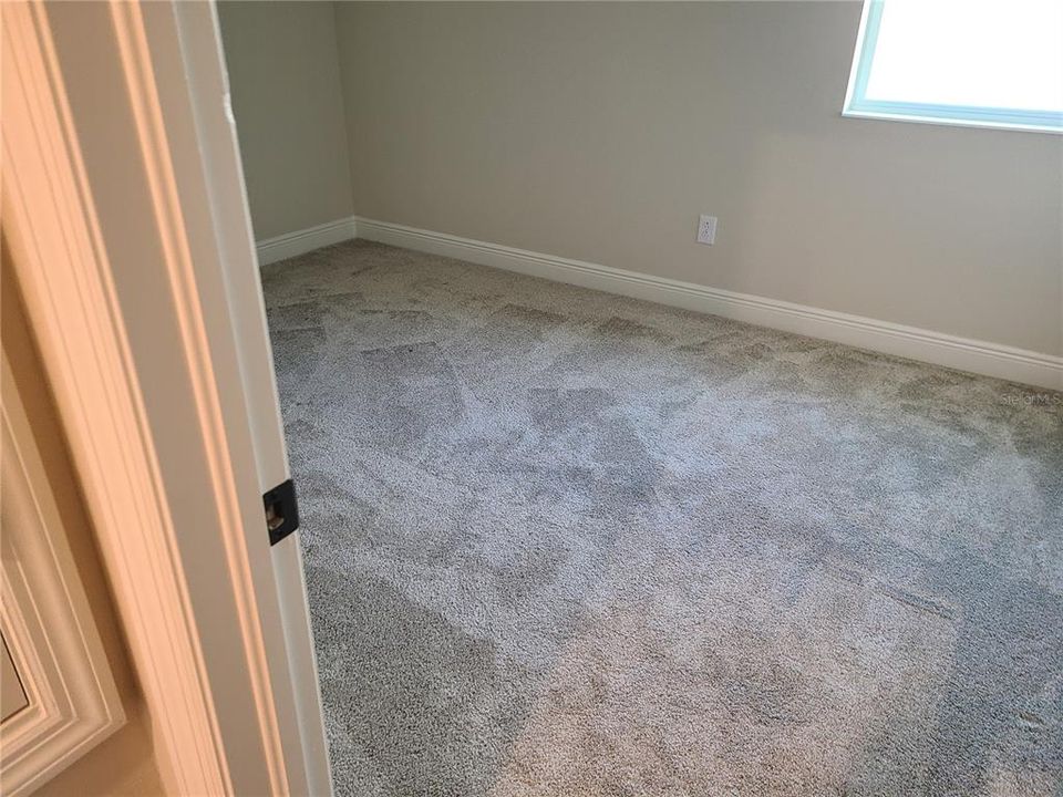 For Rent: $3,000 (4 beds, 2 baths, 2003 Square Feet)